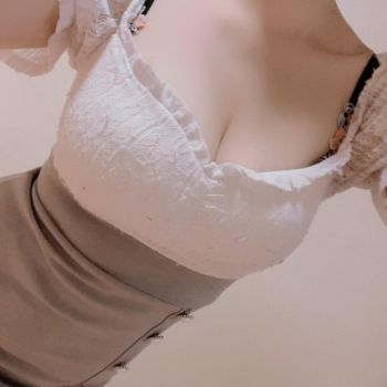 こんにちは☀️。°